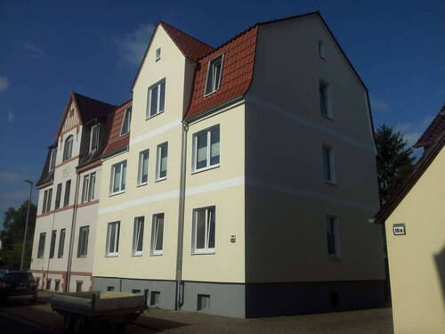 Objektansicht Strassenseite - 2 Zimmer Etagenwohnung zur Miete in Lehrte