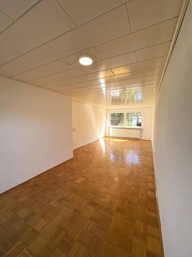 Wohn-/Esszimmer - 