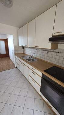 Küche Richtung Hauswirtschaftsraum-Büro - 