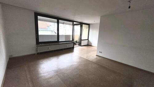 Wohn-Essbereich - Etagenwohnung mit 84,00 m² in Landshut zum Kaufen