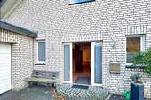 Eingang - 4 Zimmer Einfamilienhaus in Rommerskirchen