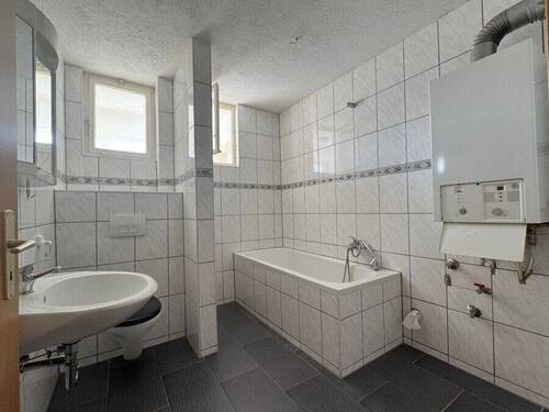 Badezimmer - Etagenwohnung mit 62,00 m&sup2; in Bietigheim-Bissingen zum Kaufen