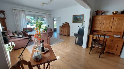 Wohn- und Esszimmer - 
