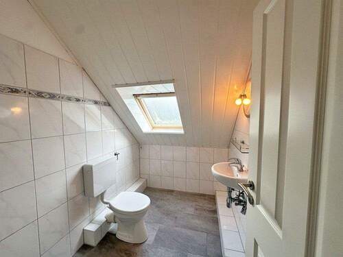 Badezimmer DG Bild 1 - 