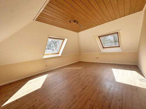 Wohnzimmer DG Bild 2 - 