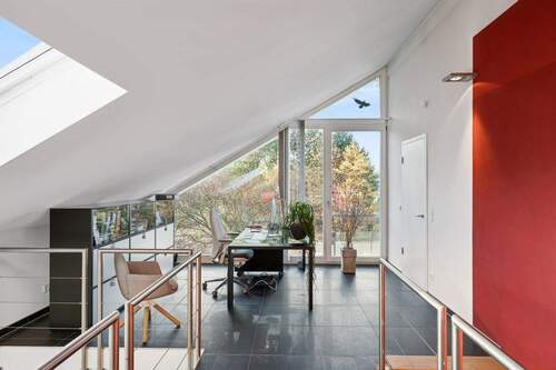 Empore mit Blickrichtung zum Eingang - 