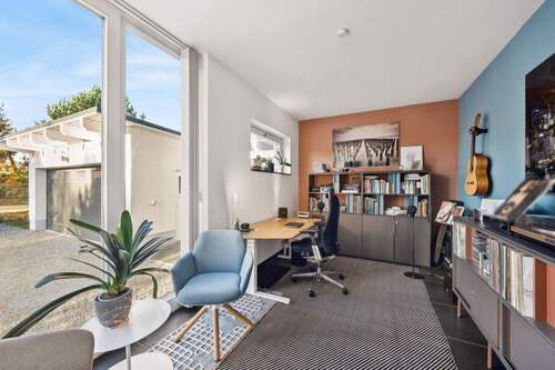 Zimmer - wird gegenwärtig als Büro genutzt - 