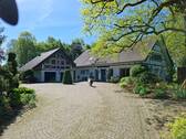 20250430_111644.jpg - Stilvolles, sehr besonderes Landhaus-Ensemble mit vielfältigen Nutzungsmöglichkeiten in ruhiger Ortsrand-Höhenlage!