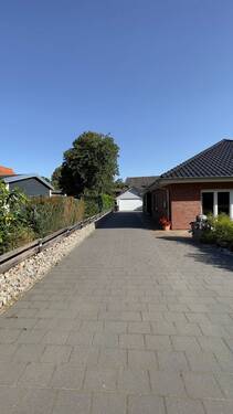 1 Auffahrt_1.jpg - 4 Zimmer Mehrfamilienhaus, Wohnhaus zum Kaufen in Niendorf/Stecknitz