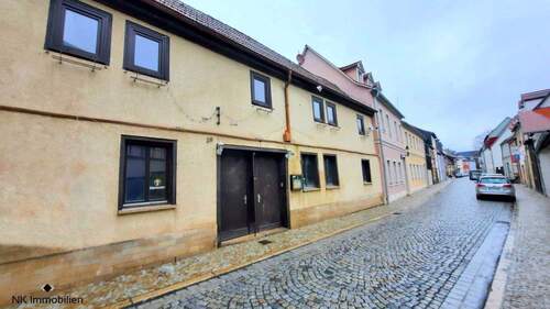 Wohn- und Geschäftsgebäude - 