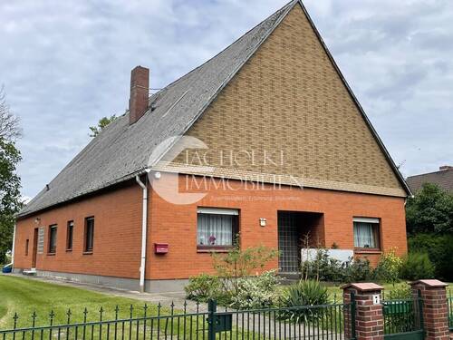 345.Haus_seite - 7 Zimmer Mehrfamilienhaus, Wohnhaus zum Kaufen in Rebenstorf/Lübbow