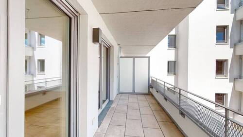 Balkon - Etagenwohnung mit 75,10 m&sup2; in Frankfurt zum Kaufen