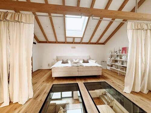 19 Heller Master Schlafbereich.jpg - 