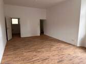 Wohnzimmer 2.JPG - 2 Zimmer Etagenwohnung in Halle (Saale)