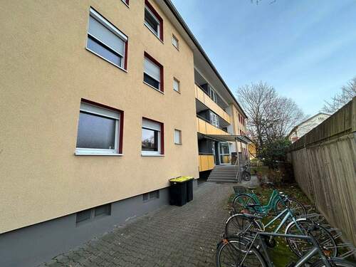 Eingang - 3 Zimmer Etagenwohnung in Erlangen