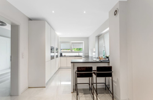 Küche mit Essbereich - Doppelhaushälfte mit 168,00 m&sup2; in Grevenbroich zum Kaufen