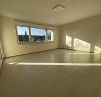 Hochwertige 3 Zimmer - OG - Wohnung mit Balkon - Kleinheubach