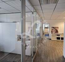 Moderne Gewerbefläche mit Stellplätzen - Einziehen & durchstarten in repräsentativem Geschäftshaus - Obertshausen