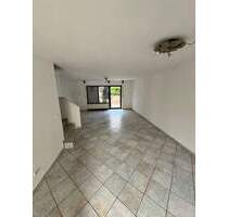 Reihenmitelhaus in schöner und ruhiger Wohnlage von Ruchheim - Ludwigshafen