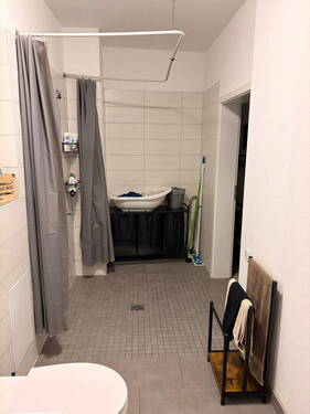 Bad mit barrierefreier Dusche - 