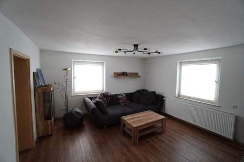 Wohnzimmer - 3 Zimmer Etagenwohnung in Erlangen