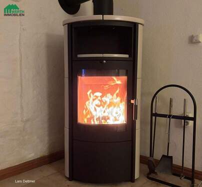 Kaminofen - nagelneu - Bauernhaus, Landhaus mit 143,50 m&sup2; in Süderlügum zum Kaufen