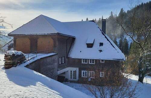 Ansicht von Nord - Mehrfamilienhaus, Wohnhaus mit 510,00 m&sup2; in Schluchsee zum Kaufen