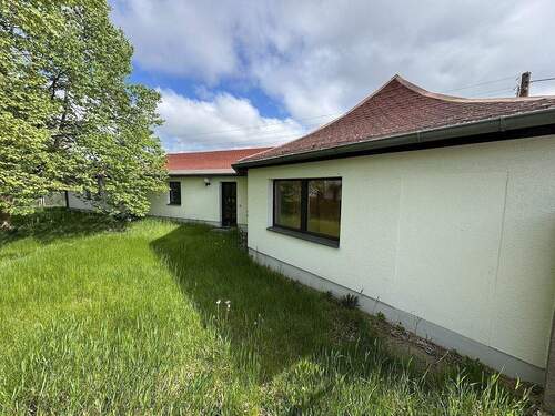 Hausansicht - 6 Zimmer Einfamilienhaus zum Kaufen in Radeberg / Ullersdorf bei Radeberg