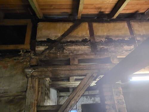 Feuchtigkeitsschaden - 