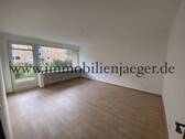 Wohnzimmer leer - Etagenwohnung mit 85,30 m&sup2; in Hamburg zur Miete