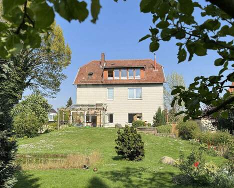 Westansicht - 1 Zimmer Mehrfamilienhaus, Wohnhaus in Ronnenberg