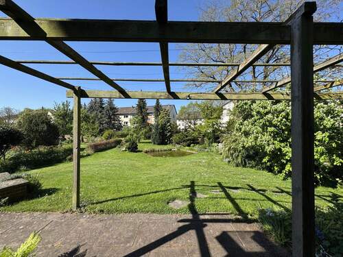 Blick vom Wintergarten - 