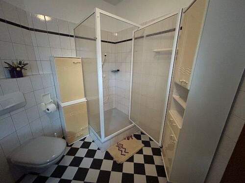 Dusche im Kind / Büro / Gäste - 