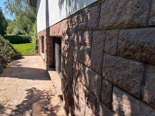 Aufgang zum Eingangsbereich - 