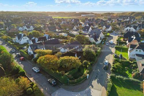 Luftbild - 1 Zimmer Mehrfamilienhaus, Wohnhaus zum Kaufen in Sylt