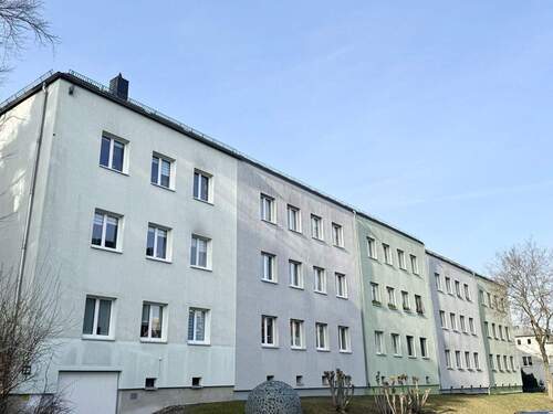 Straßenansicht - 2 Zimmer Etagenwohnung zum Kaufen in Chemnitz