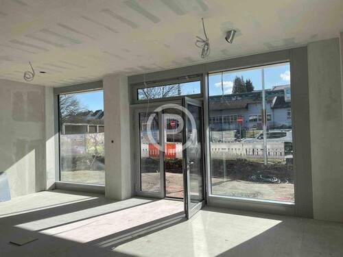 Einheit L1 im Erdgeschoss Schaufensterfront - Gewerbeobjekt (Büro, Produktion, Verkauf) in Weinstadt