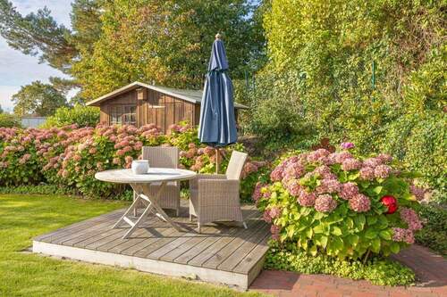 und zweiter Terrasse - 
