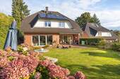Freistehendes Traumhaus - Ein großzügiges Zuhause für Generationen - mit Herz, Weitblick und Gartenparadies