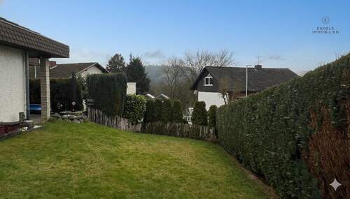 eingefriedeter Gartenbereich - 