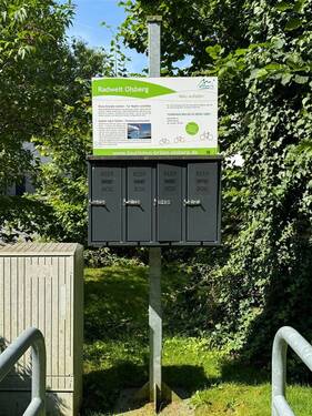 direkt nebenan im Park - 