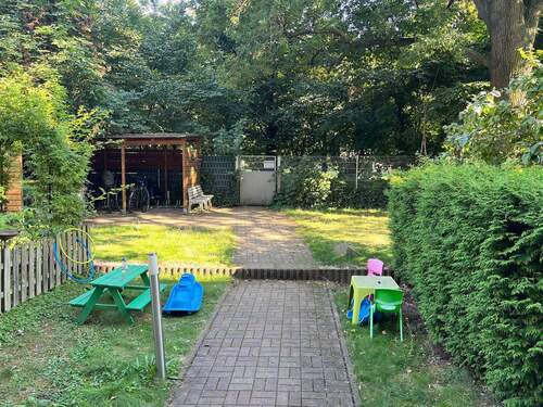 Grün angelegter Innenhof - 