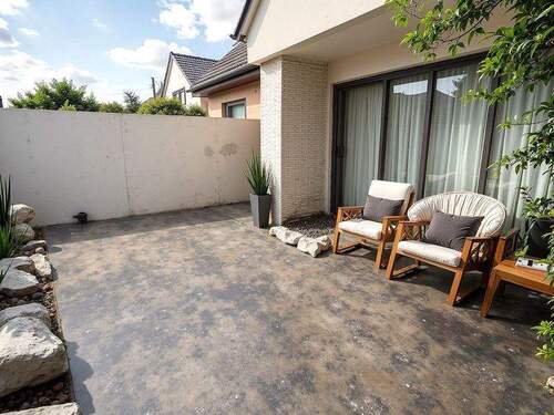 KI - Terrasse vor der Küche - 