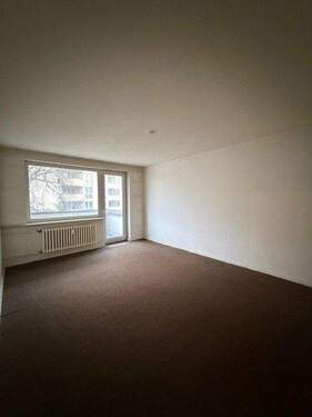 Wohnzimmer - 2 Zimmer Etagenwohnung zum Kaufen in Berlin