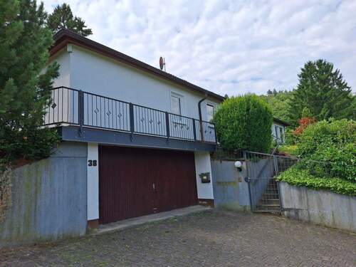 Ansicht Straßenseite.jpg - Erwarten Sie mehr als das übliche