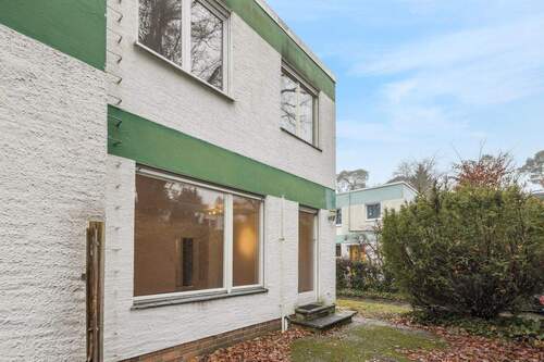 TERRASSE UND GARTEN IN WESTAUSRICHTUNG - 