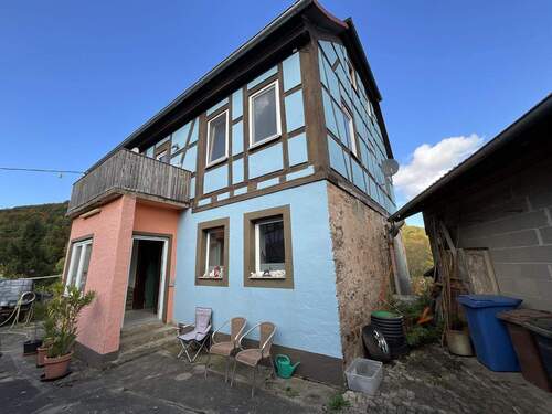 Außenansicht - 7 Zimmer Mehrfamilienhaus, Wohnhaus in Wartmannsroth