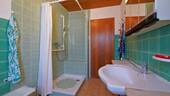 EG: Bad mit flacher Dusche! - 