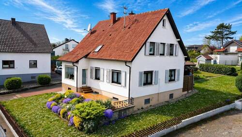 Chamantes 1-2 Fam.Haus! - Charmantes Ein-bis Zweifamilienhaus mit schönem Garten, große Garage mit Anbau und Gartensauna!