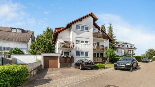 Außenansicht 1 - 2-Zimmer-Wohnung mit Südbalkon als Teil eines attraktiven Immobilienpakets
